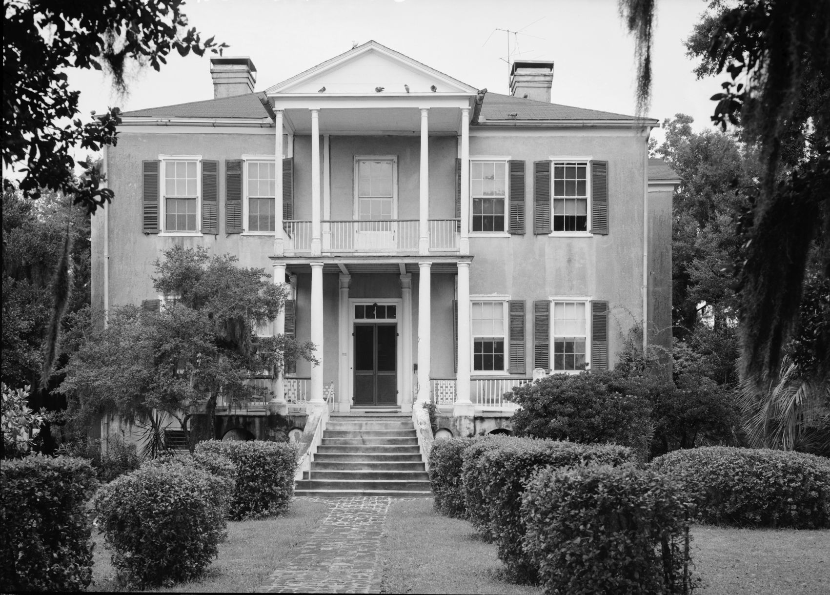 PRINT HIGH RES The Tabby Manse
